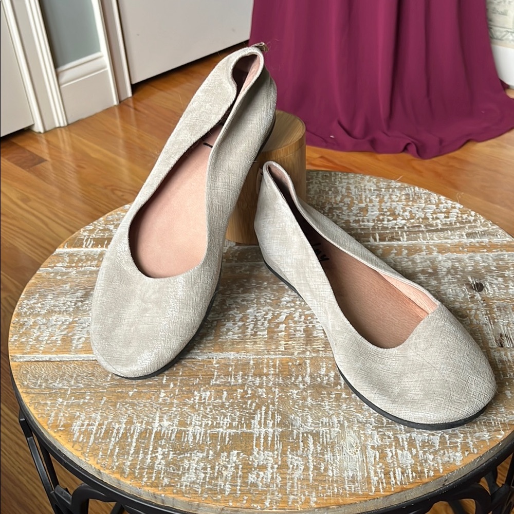 FS/NY French sole Zeppa low wedge Elegant shimmering dove Women's Flats